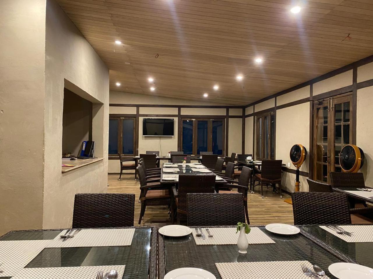 Dream Nest Resorts Skardu Exterior foto